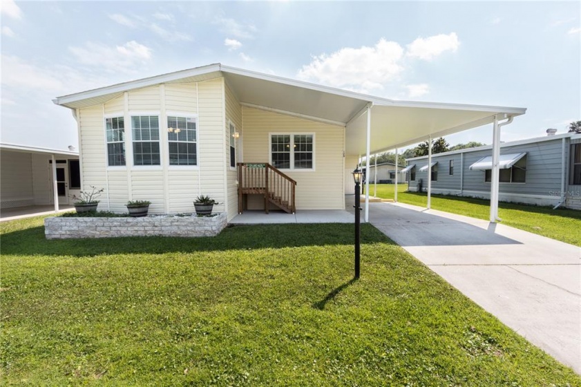 129 LAKE HAZEL DRIVE, WINTER HAVEN, Florida 33884, 2 Bedrooms Bedrooms, ,2 BathroomsBathrooms,Residential,For Sale,LAKE HAZEL,P4920055