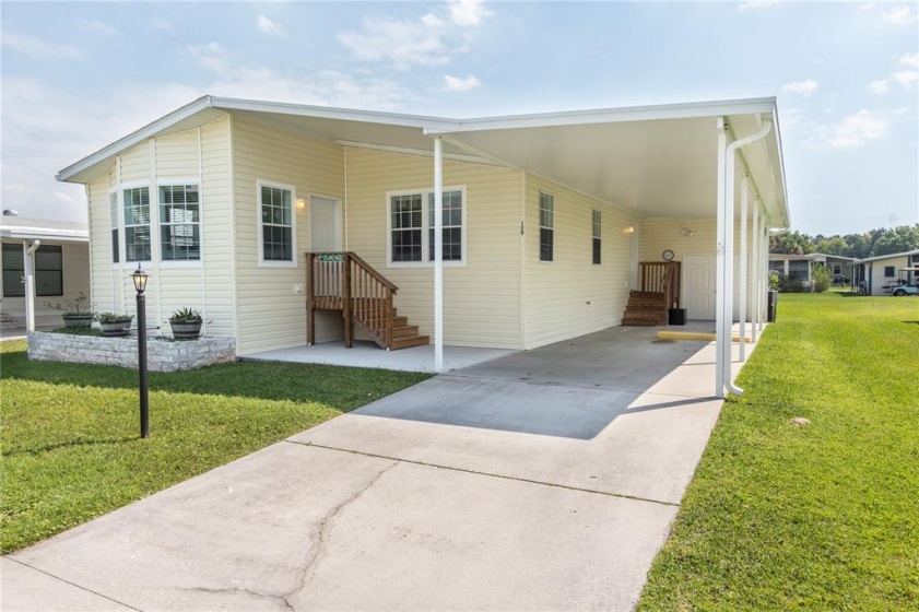 129 LAKE HAZEL DRIVE, WINTER HAVEN, Florida 33884, 2 Bedrooms Bedrooms, ,2 BathroomsBathrooms,Residential,For Sale,LAKE HAZEL,P4920055