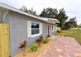 1040 SPIRIT LAKE ROAD, WINTER HAVEN, Florida 33880, 3 Bedrooms Bedrooms, ,2 BathroomsBathrooms,Residential,For Sale,SPIRIT LAKE,U8150470
