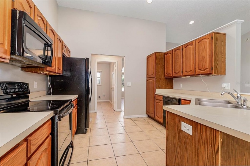 7156 HIAWASSEE OAK DRIVE, ORLANDO, Florida 32818, 4 Bedrooms Bedrooms, ,2 BathroomsBathrooms,Residential,For Sale,HIAWASSEE OAK,O6005110