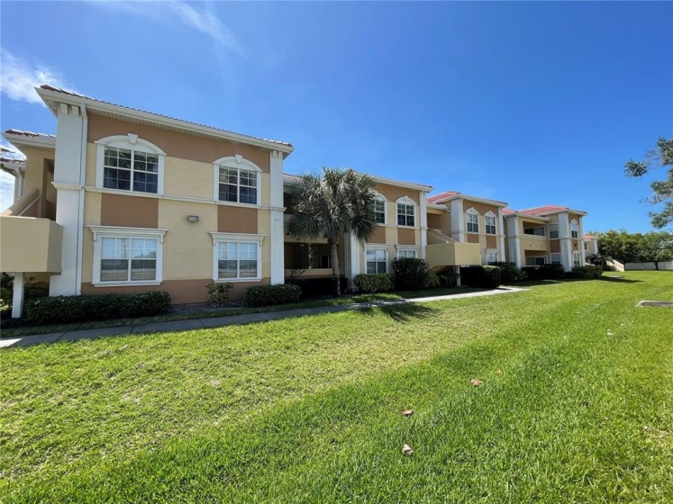 1195 VILLAGIO CIRCLE, SARASOTA, Florida 34237, 1 Bedroom Bedrooms, ,1 BathroomBathrooms,Residential,For Sale,VILLAGIO,A4528722