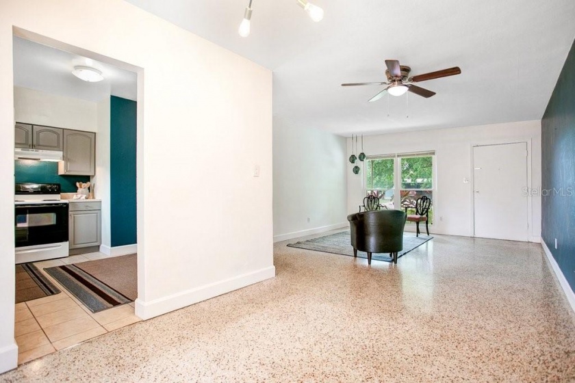1525 VANTAGE DRIVE, ORLANDO, Florida 32806, 3 Bedrooms Bedrooms, ,2 BathroomsBathrooms,Residential,For Sale,VANTAGE,O6012531