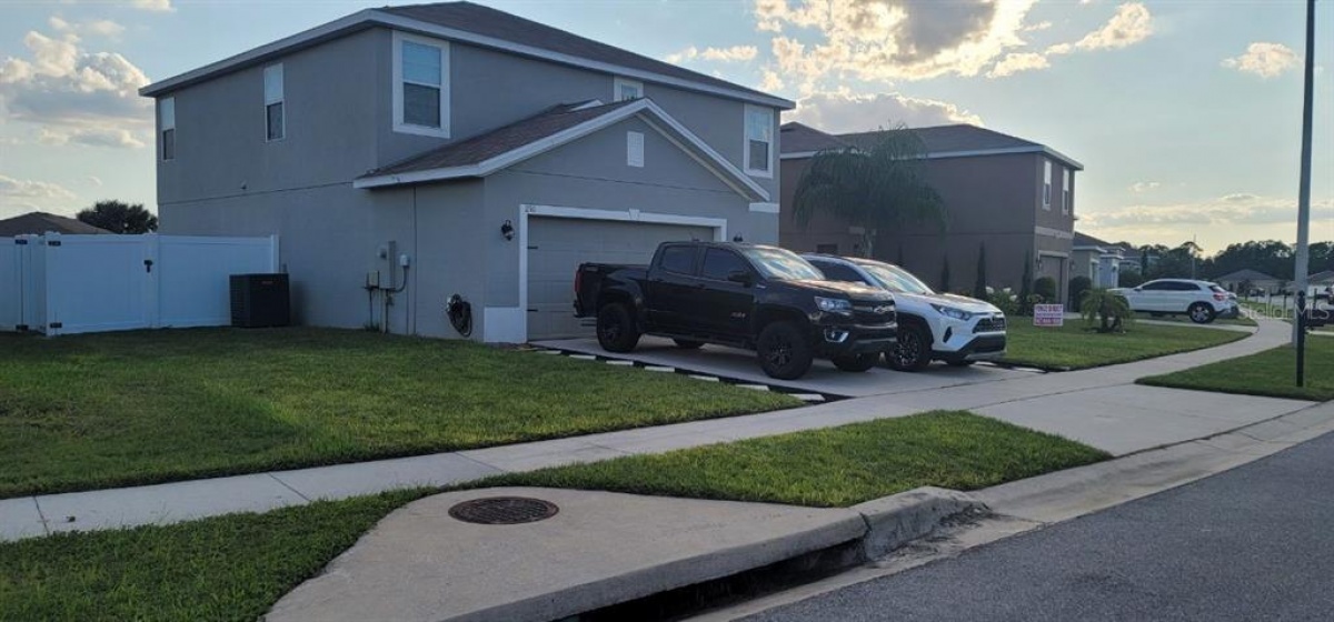 230 HAINES BOULEVARD, WINTER HAVEN, Florida 33881, 5 Bedrooms Bedrooms, ,3 BathroomsBathrooms,Residential,For Sale,HAINES,R4905782