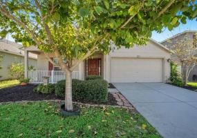 136 PRAIRIE FALCON DRIVE, GROVELAND, Florida 34736, 3 Bedrooms Bedrooms, ,2 BathroomsBathrooms,Residential,For Sale,PRAIRIE FALCON,O6012850