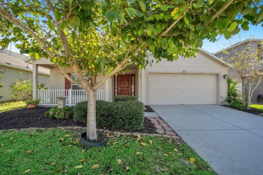 136 PRAIRIE FALCON DRIVE, GROVELAND, Florida 34736, 3 Bedrooms Bedrooms, ,2 BathroomsBathrooms,Residential,For Sale,PRAIRIE FALCON,O6012850
