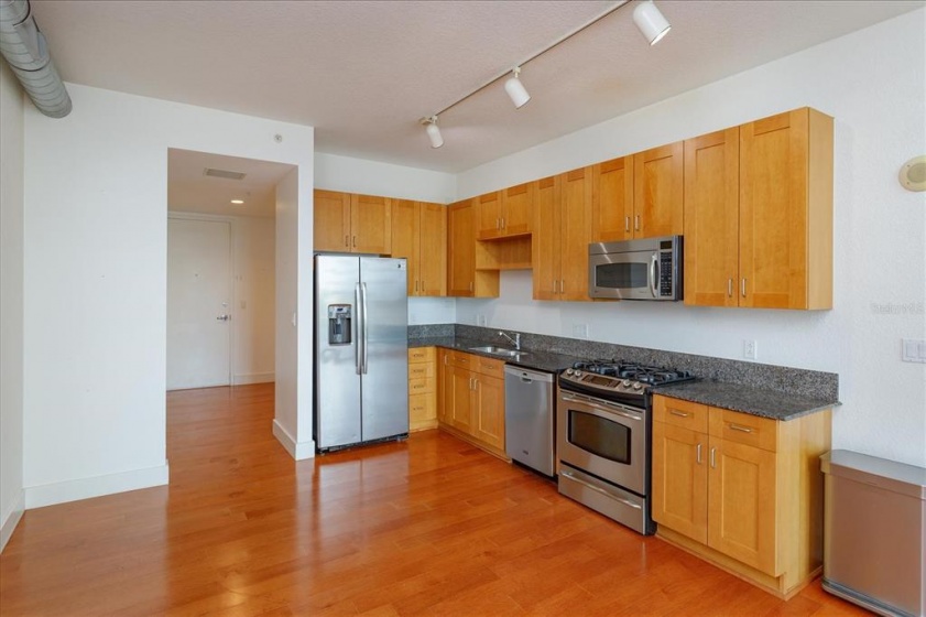 150 ROBINSON STREET, ORLANDO, Florida 32801, 1 Bedroom Bedrooms, ,1 BathroomBathrooms,Residential,For Sale,ROBINSON,O6012272