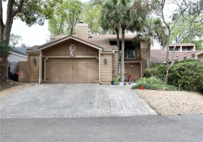 104 BRIDGEWAY CIRCLE, LONGWOOD, Florida 32779, 3 Bedrooms Bedrooms, ,2 BathroomsBathrooms,Residential,For Sale,BRIDGEWAY,S5064773