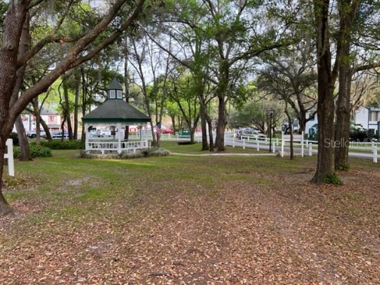 7911 MIDWAY DRIVE TERRACE, OCALA, Florida 34472, 2 Bedrooms Bedrooms, ,2 BathroomsBathrooms,Residential,For Sale,MIDWAY DRIVE,O6013153