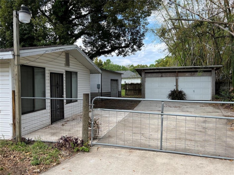 2521 WINSTON AVENUE, ORLANDO, Florida 32810, ,Residential Income,For Sale,WINSTON,O6009597