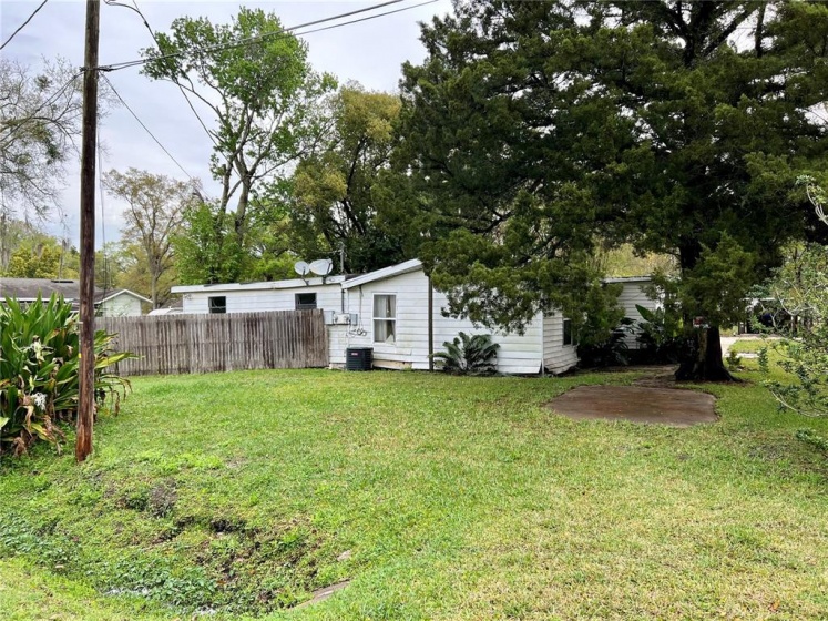 2521 WINSTON AVENUE, ORLANDO, Florida 32810, ,Residential Income,For Sale,WINSTON,O6009597