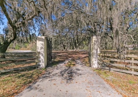 5700 MARKHAM WOODS ROAD, LAKE MARY, Florida 32746, 4 Bedrooms Bedrooms, ,3 BathroomsBathrooms,Residential,For Sale,MARKHAM WOODS,O6012800