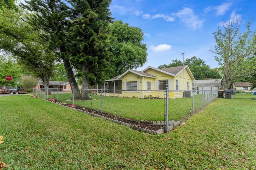 136 PROSPECT AVENUE, WINTER HAVEN, Florida 33880, 2 Bedrooms Bedrooms, ,1 BathroomBathrooms,Residential,For Sale,PROSPECT,P4920044