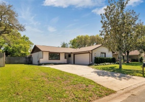130 HOLDERNESS DRIVE, LONGWOOD, Florida 32779, 3 Bedrooms Bedrooms, ,2 BathroomsBathrooms,Residential,For Sale,HOLDERNESS,O6013359