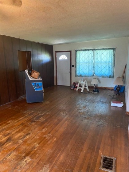 820 BUCKWOOD DRIVE, ORLANDO, Florida 32806, 3 Bedrooms Bedrooms, ,2 BathroomsBathrooms,Residential,For Sale,BUCKWOOD,O6013485