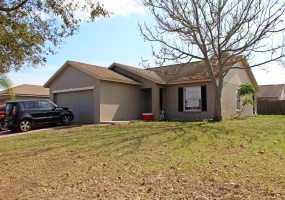 211 ARLINGTON LOOP, HAINES CITY, Florida 33844, 3 Bedrooms Bedrooms, ,2 BathroomsBathrooms,Residential,For Sale,ARLINGTON,G5052025