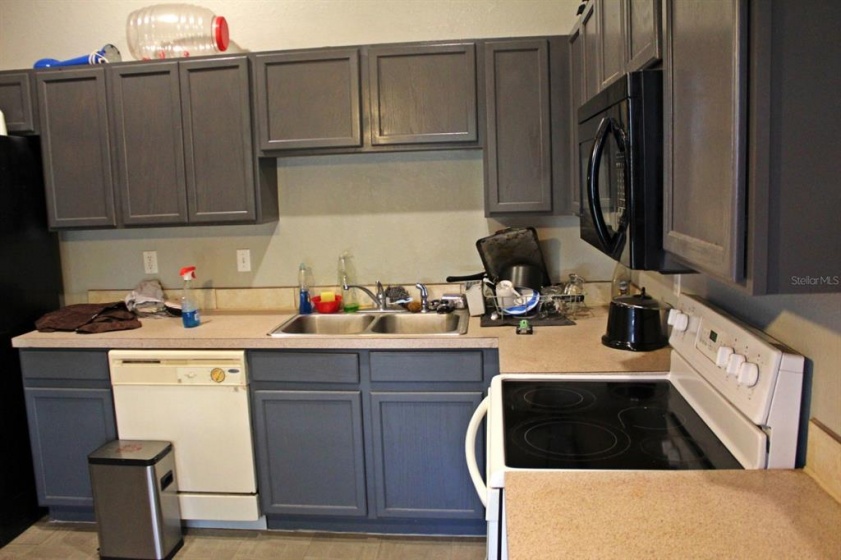 211 ARLINGTON LOOP, HAINES CITY, Florida 33844, 3 Bedrooms Bedrooms, ,2 BathroomsBathrooms,Residential,For Sale,ARLINGTON,G5052025