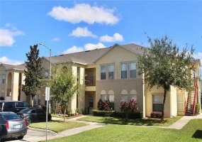 2862 CLUB CORTILE CIRCLE, KISSIMMEE, Florida 34746, 3 Bedrooms Bedrooms, ,2 BathroomsBathrooms,Residential,For Sale,CLUB CORTILE,O6010437