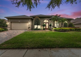 7832 WESTMINSTER ABBEY BOULEVARD, ORLANDO, Florida 32835, 5 Bedrooms Bedrooms, ,3 BathroomsBathrooms,Residential,For Sale,WESTMINSTER ABBEY,O6012515