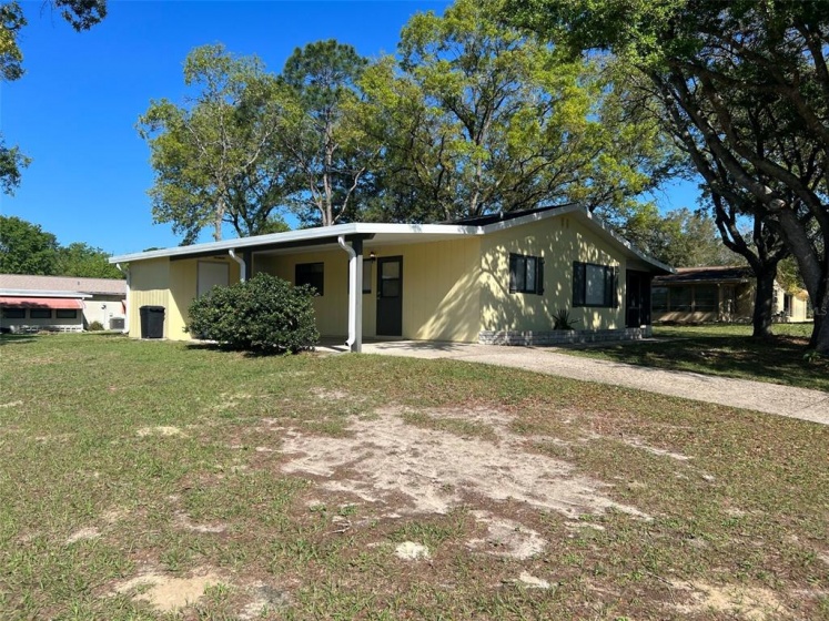 10040 95TH COURT, OCALA, Florida 34481, 2 Bedrooms Bedrooms, ,1 BathroomBathrooms,Residential,For Sale,95TH,OM636361