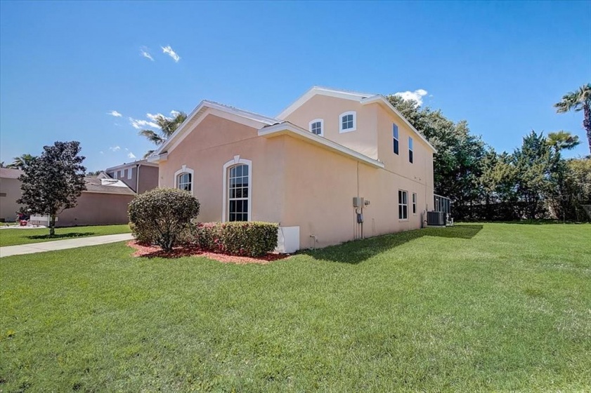 602 BLOOMINGDALE DRIVE, DAVENPORT, Florida 33897, 5 Bedrooms Bedrooms, ,3 BathroomsBathrooms,Residential,For Sale,BLOOMINGDALE,T3362576
