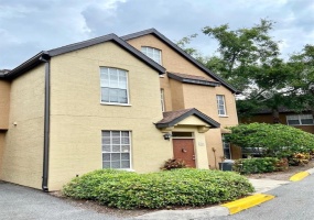 6352 RALEIGH STREET, ORLANDO, Florida 32835, 1 Bedroom Bedrooms, ,1 BathroomBathrooms,Residential,For Sale,RALEIGH,O6013587