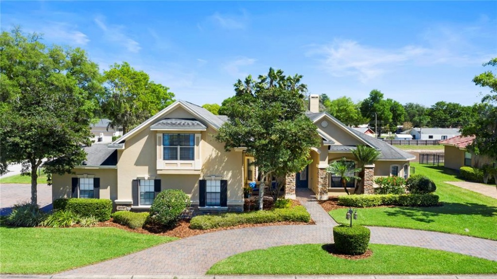 6414 HIGHLANDS IN THE WOODS STREET, LAKELAND, Florida 33813, 5 Bedrooms Bedrooms, ,4 BathroomsBathrooms,Residential,For Sale,HIGHLANDS IN THE WOODS,L4928723