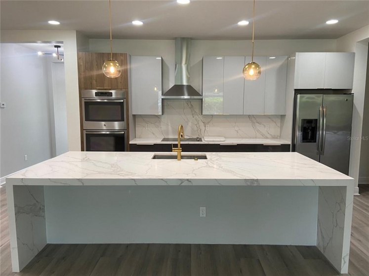 16005 JOHNS LAKE OVERLOOK DRIVE, WINTER GARDEN, Florida 34787, 5 Bedrooms Bedrooms, ,4 BathroomsBathrooms,Residential,For Sale,JOHNS LAKE OVERLOOK,O6013228