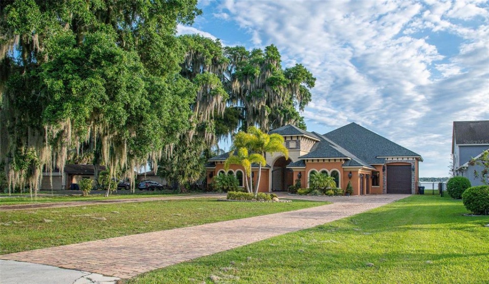 2230 LAKE ARIANA BOULEVARD, AUBURNDALE, Florida 33823, 4 Bedrooms Bedrooms, ,3 BathroomsBathrooms,Residential,For Sale,LAKE ARIANA,L4928875