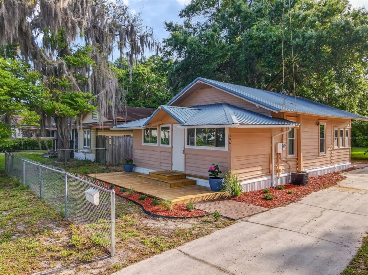 406 7TH STREET, WINTER HAVEN, Florida 33881, 2 Bedrooms Bedrooms, ,1 BathroomBathrooms,Residential,For Sale,7TH,L4928885