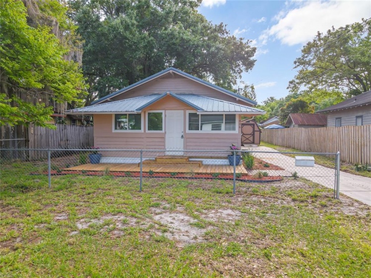406 7TH STREET, WINTER HAVEN, Florida 33881, 2 Bedrooms Bedrooms, ,1 BathroomBathrooms,Residential,For Sale,7TH,L4928885